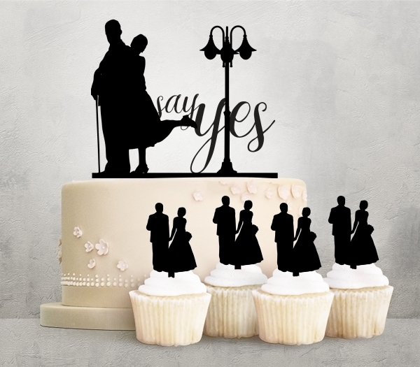 Desciption Say Yes Couple in Love Cupcake